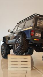 ⁦YIKONG YK4107 Green 1/10 4WD RC Car Rock Crawler Two Speed Differential Lock LCG Chassis Tank Turn LED Lights Off-Road Climbing Truck⁩ - الصورة ⁦6⁩